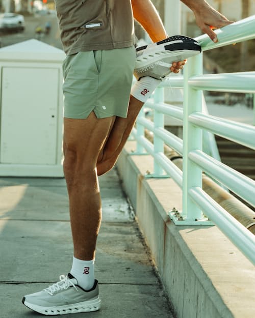 lifestyle image of Men's Cloudsurfer Next
