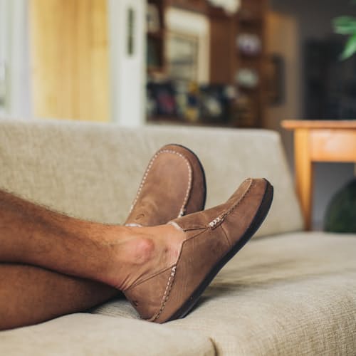 laydown image of Moloa Slipper