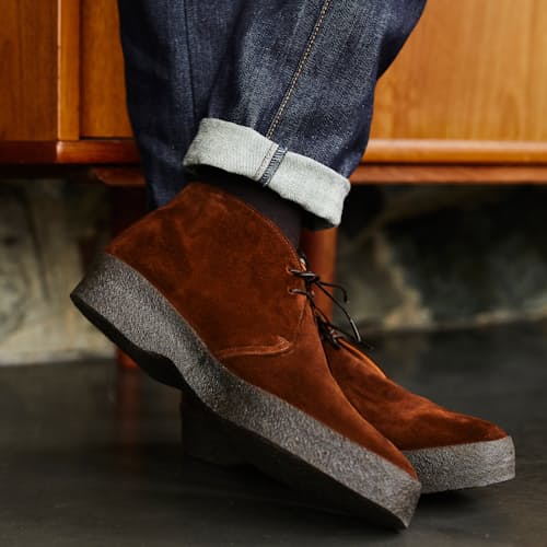 laydown image of Hi-top Chukka