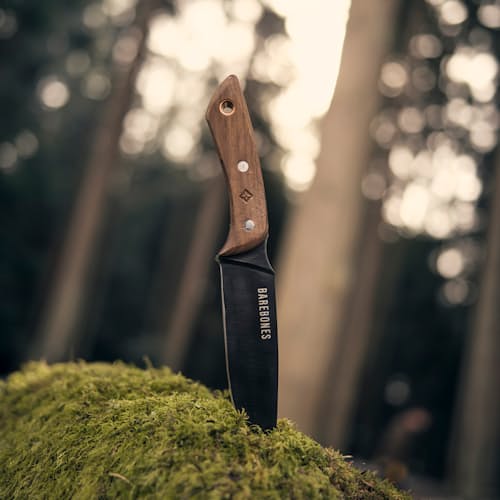 lifestyle image of Field Knife