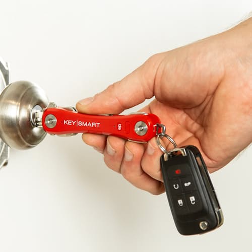 laydown image of KeySmart Pro w/ Tile Smart Location