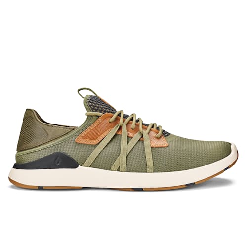 laydown image of Mio Li Sneaker