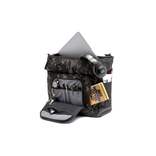 laydown image of 500D Drift Tote - 28L