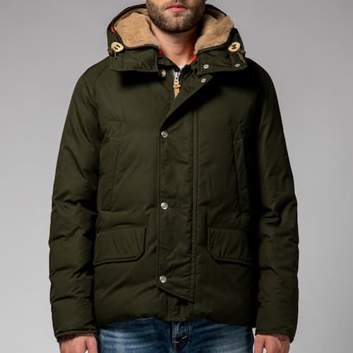 laydown image of Short Hunter