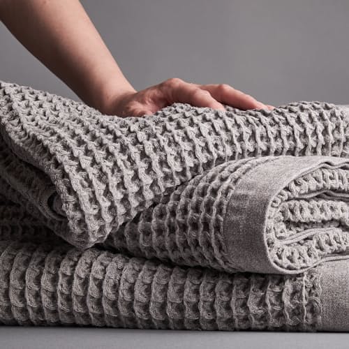 lifestyle image of Bath Towel Set