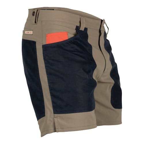 laydown image of Field Short - 7"