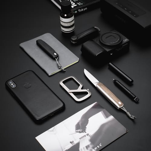 laydown image of The Pike Pocket Knife - Exclusive