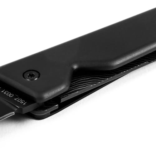 laydown image of Huckberry Chapter Knife