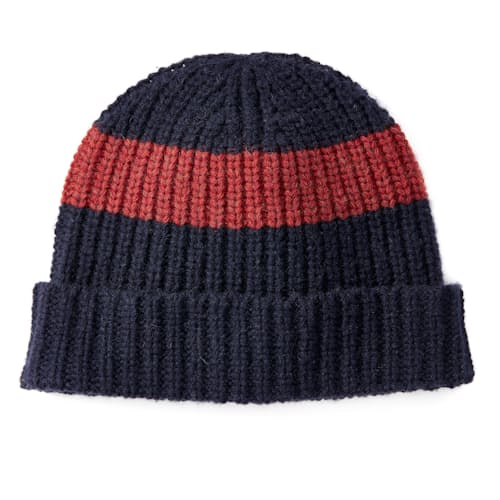 laydown image of Wellen Beanie