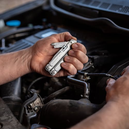 laydown image of FREE P4 - Multipurpose Plier