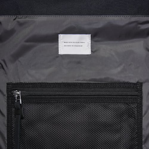 laydown image of Bernt - 20L Rolltop