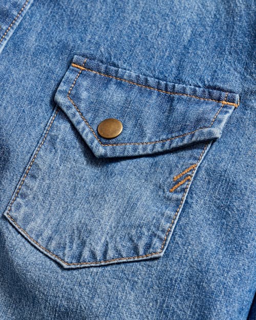 laydown detail image of Shoals Denim Shirt