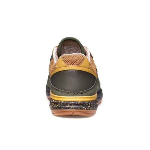 laydown image of Trailhead Sneaker