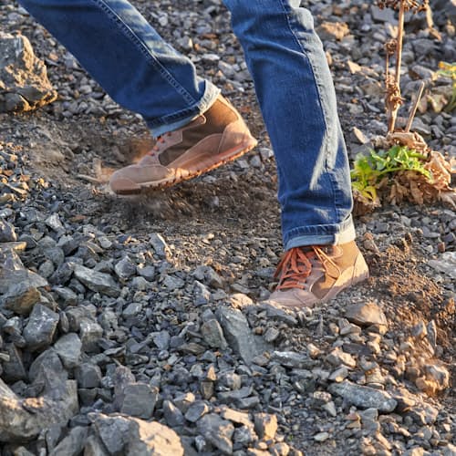 laydown image of Skyridge Lightweight Hiking Boot