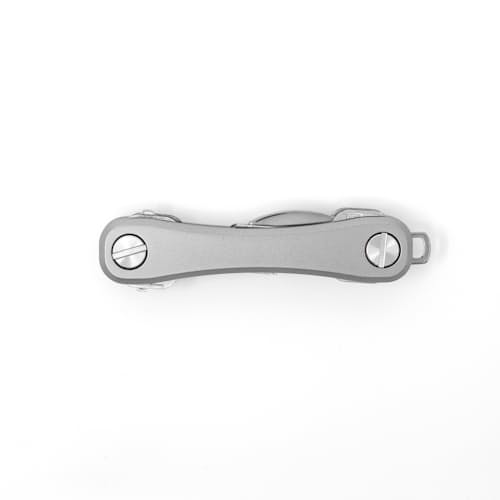 laydown image of KeySmart Pro w/ Tile Smart Location
