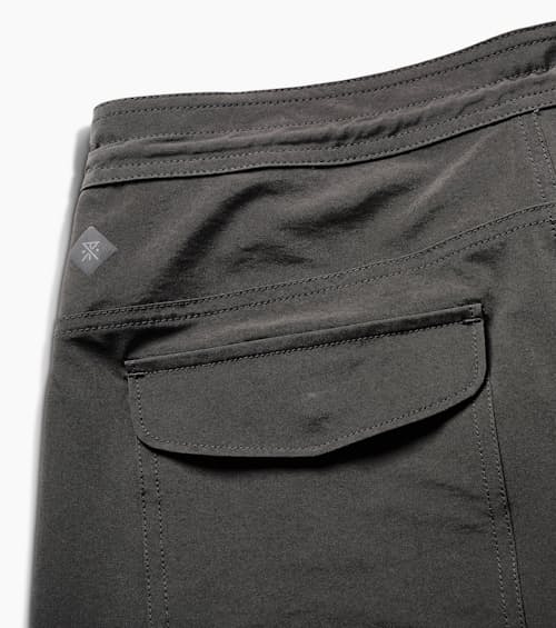 laydown image of Layover Trail Short - 7"