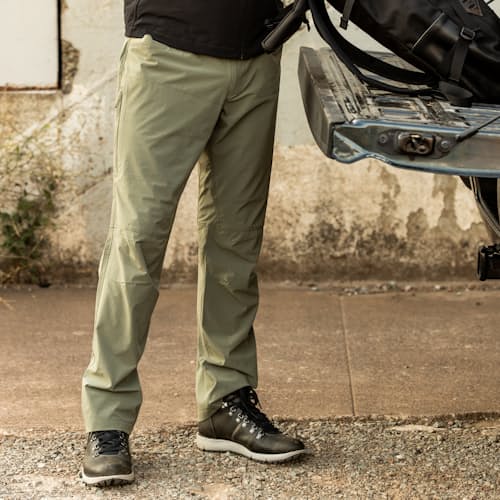 laydown image of Ventum Pant