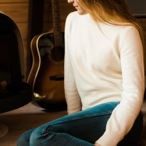 laydown image of Women's Brushed Cashmere Cropped Sweater