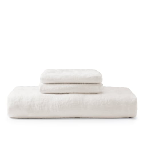 laydown image of Stonewashed Linen Duvet Set - King