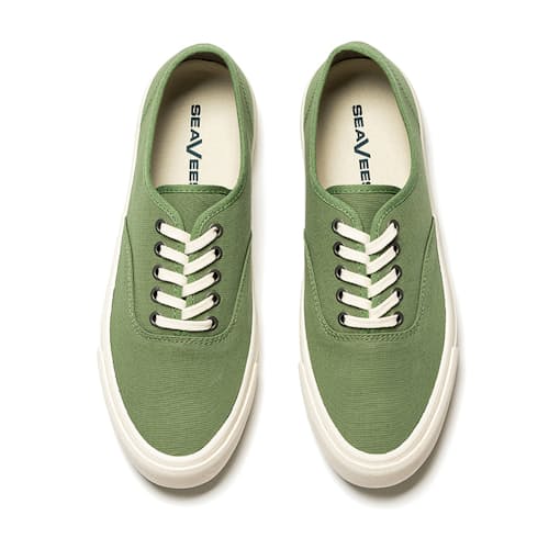 laydown image of Legend Sneaker Standard