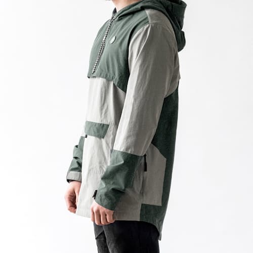 laydown image of Rover Anorak