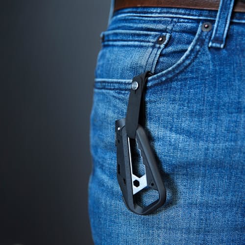 lifestyle image of M.100 - 17-in-1 Multi-Tool