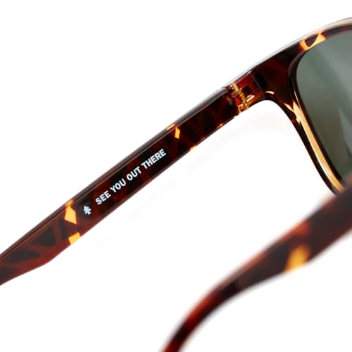 laydown image of Weekenders Sunglasses - Tortoise