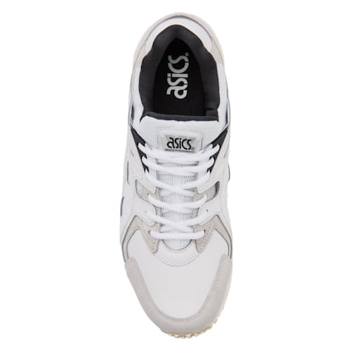 laydown image of Gel-DS Trainer OG