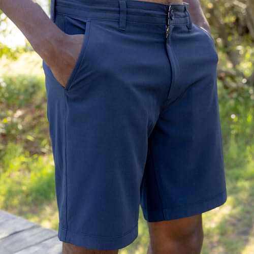 lifestyle image of Hybrid Cruiser Short - 9"