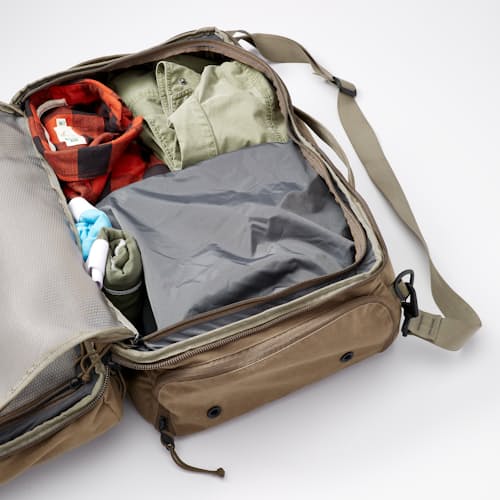 laydown image of The Mission Hybrid 40L - Exclusive