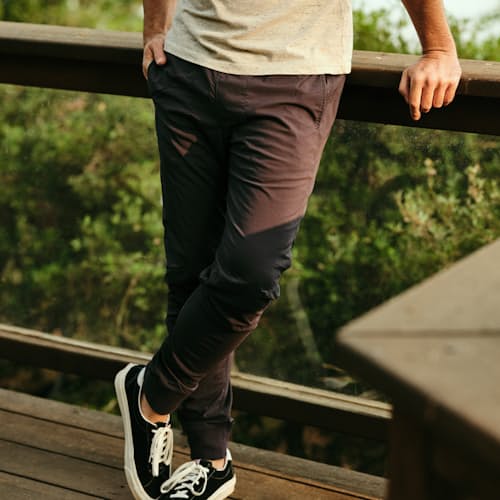 lifestyle image of Air-Stretch Windpant
