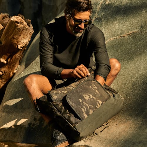 laydown image of 500D Drift Tote - 28L