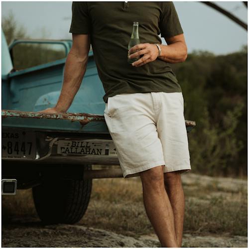 laydown image of Cotton Linen Short - 9"