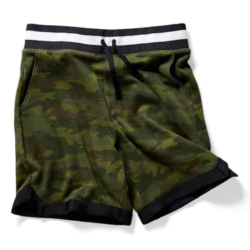 laydown image of Crossover Short - 8.5"