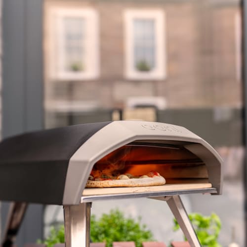 lifestyle image of Ooni Koda 12 Pizza Oven