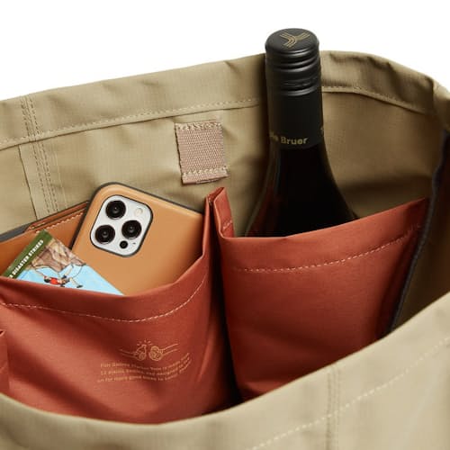 laydown image of Market Tote