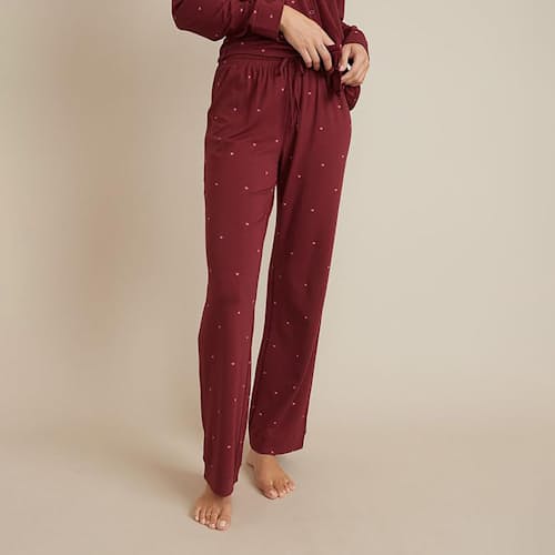 laydown image of Women's Classic PJ Set