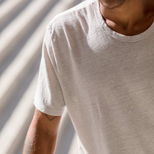 lifestyle image of Sun Linen T-Shirt