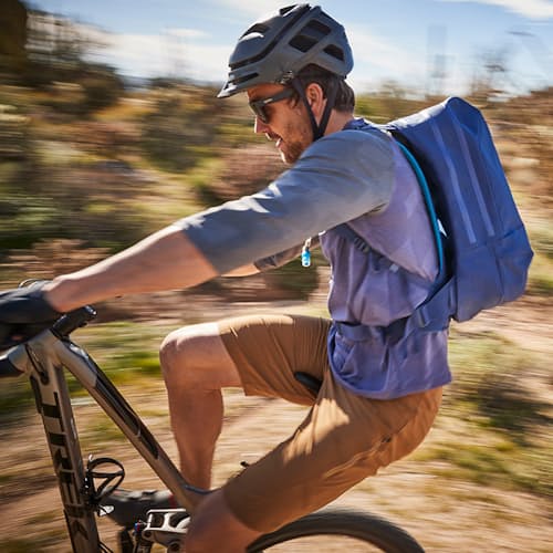 laydown image of Hydration Pack 20L
