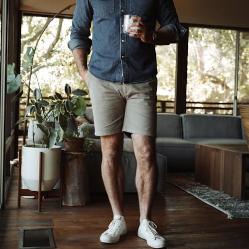 laydown image of 365 Chino Short - 7"