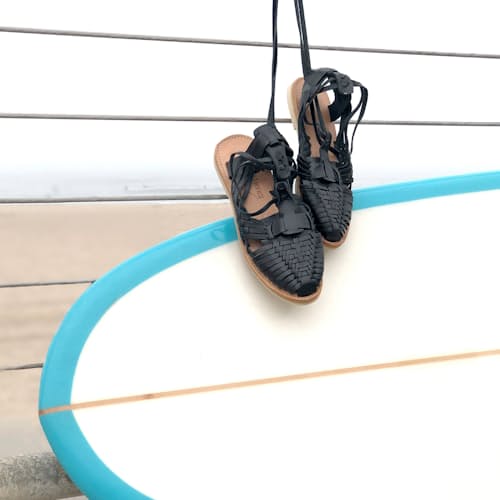 laydown image of Women's Sayulita