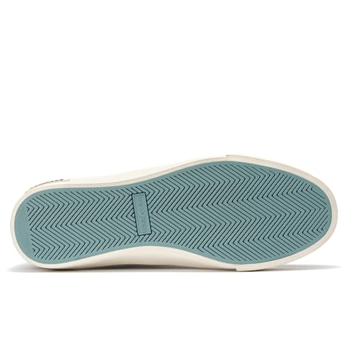 laydown image of Legend Sneaker Standard