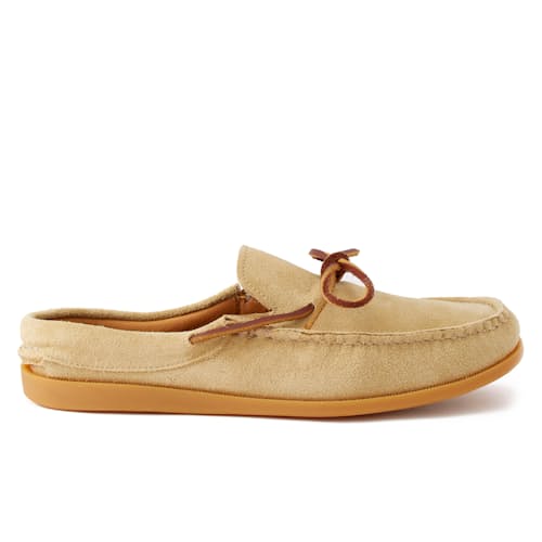 laydown image of Easymoc Moccasin