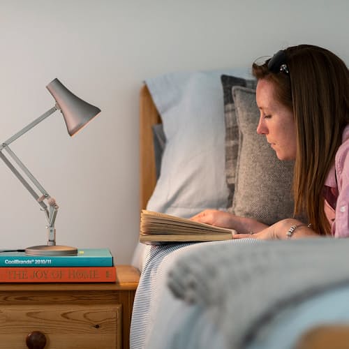 laydown image of Model 90 Desk Lamp