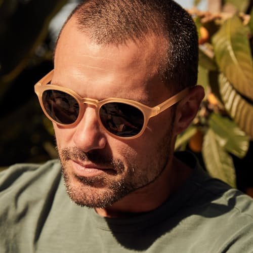 lifestyle image of Cruisers Sunglasses