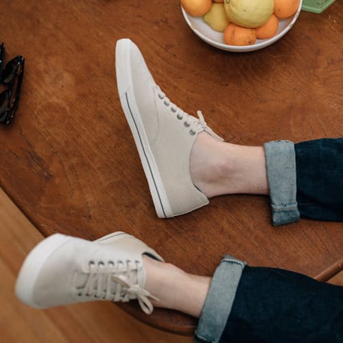laydown image of 08/63 Hermosa Plimsoll - Standard