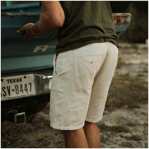 laydown image of Cotton Linen Short - 9"