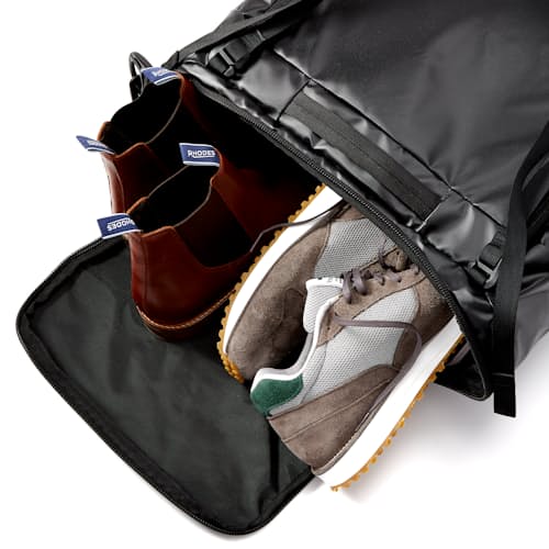 laydown image of Mission Duffel 90L