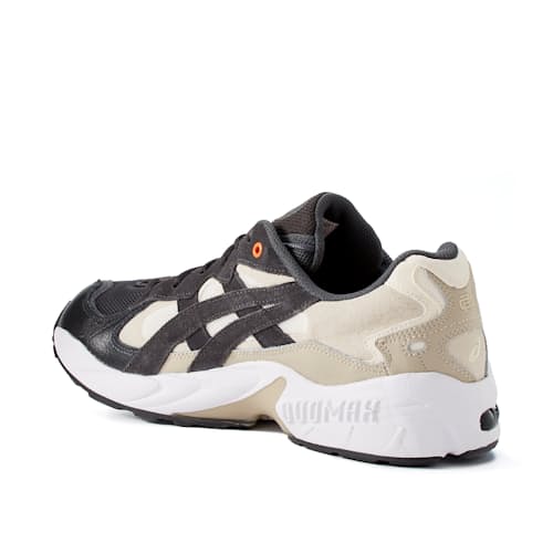 laydown image of GEL-Kayano 5 OG