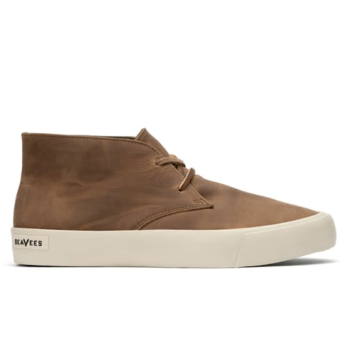 laydown image of Maslon Desert Boot